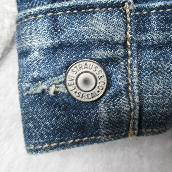 Levis Jacket Womens XL Dark Wash Denim Classic Rugged Trucker Everyday Casual - Picture 7 of 13